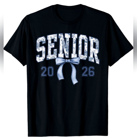 Senior 2026 Tee Size Medium M Graduate High School College Shirt NEW Top T-shirt - Picture 1 of 4